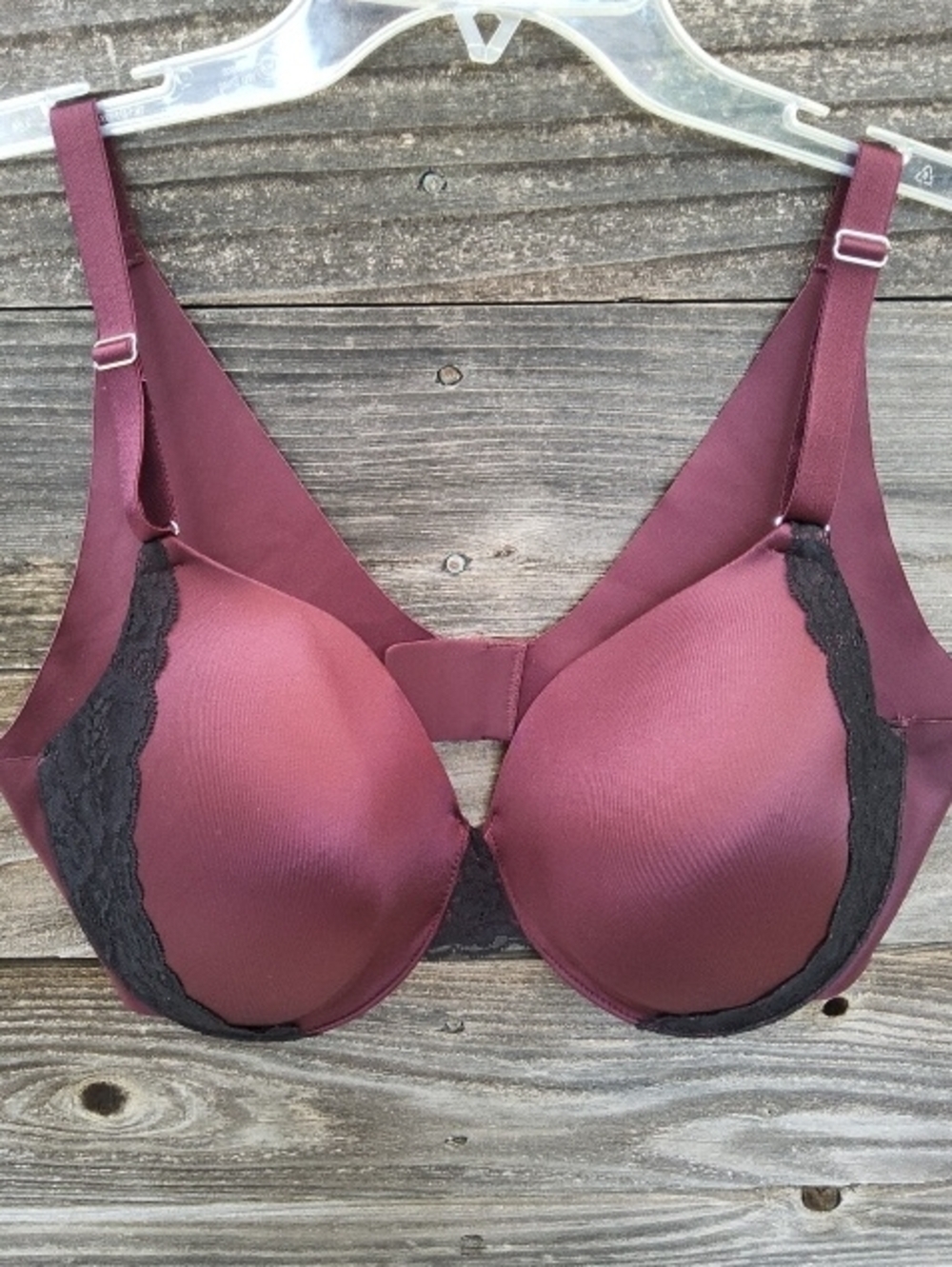Soma Vanishing Back Full Coverage Burgundy Bra with Black Lace Trim Size 40D